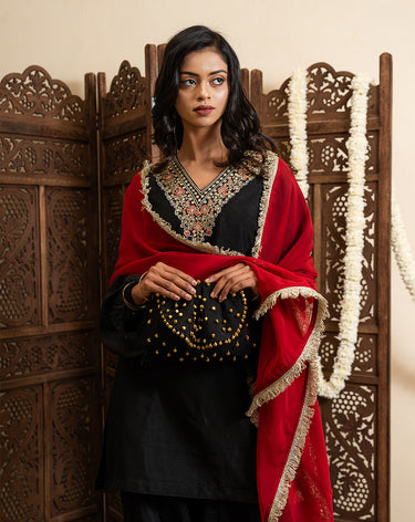 Hoorain