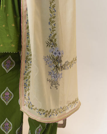 Naaz