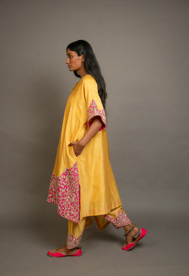 Mehfil-e-Rang