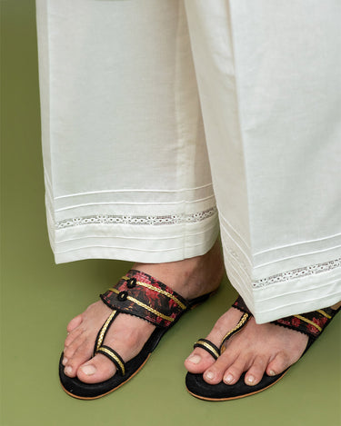 White Pants - W3